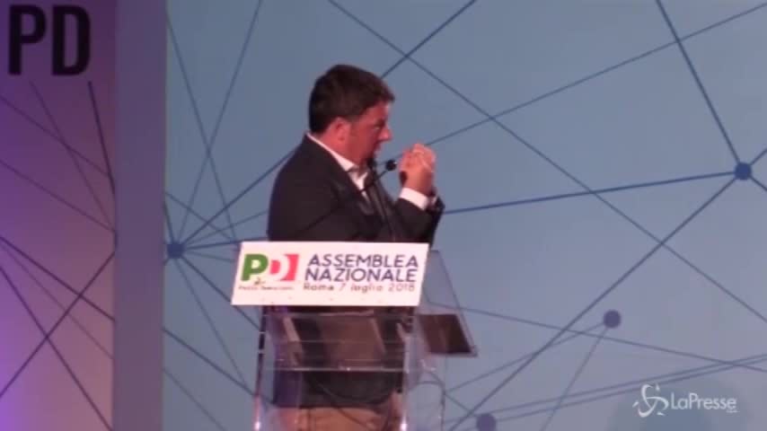 Renzi replica a Di Maio: “Mio governo non ha preso soldi dai Benetton, vicepremier è uno sciacallo”