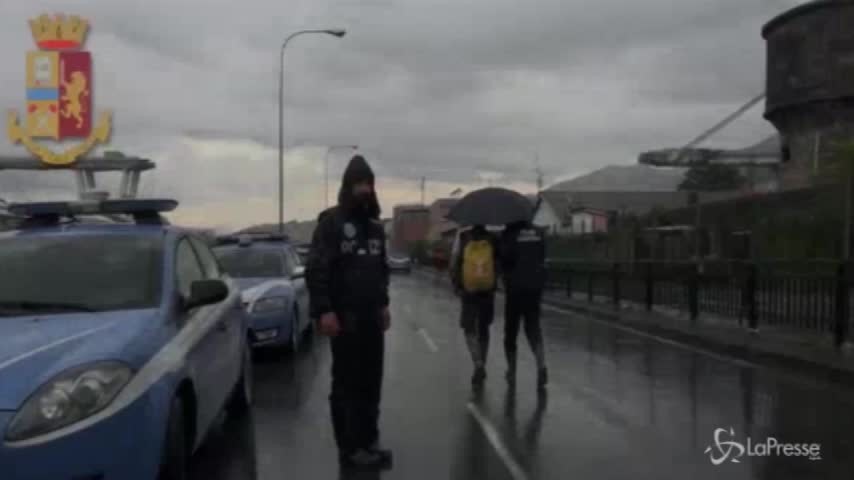 Genova, sotto il ponte crollato: le drammatiche immagini inedite della Scientifica