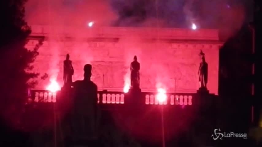 Roma, la spettacolare rievocazione della Girandola
