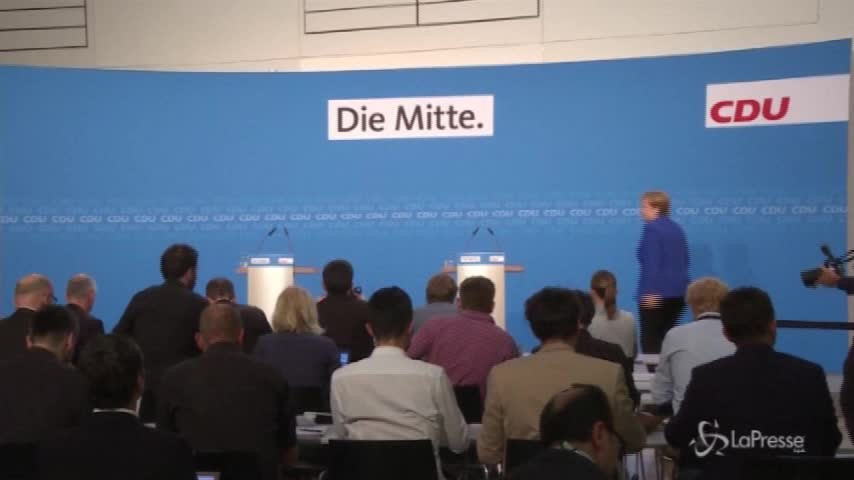 Accordo tedesco sui migranti, Austria: Proteggeremo confini
