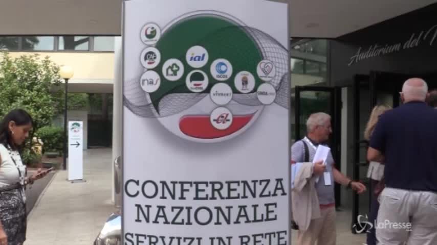 Europa, Di Maio: “Finita l’epoca degli egoismi e dell’ipocrisia sulla gestione migranti”