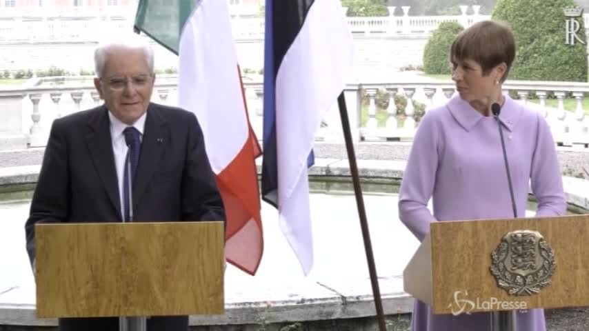 Mattarella: “Mettere a rischio Schengen è poco responsabile”