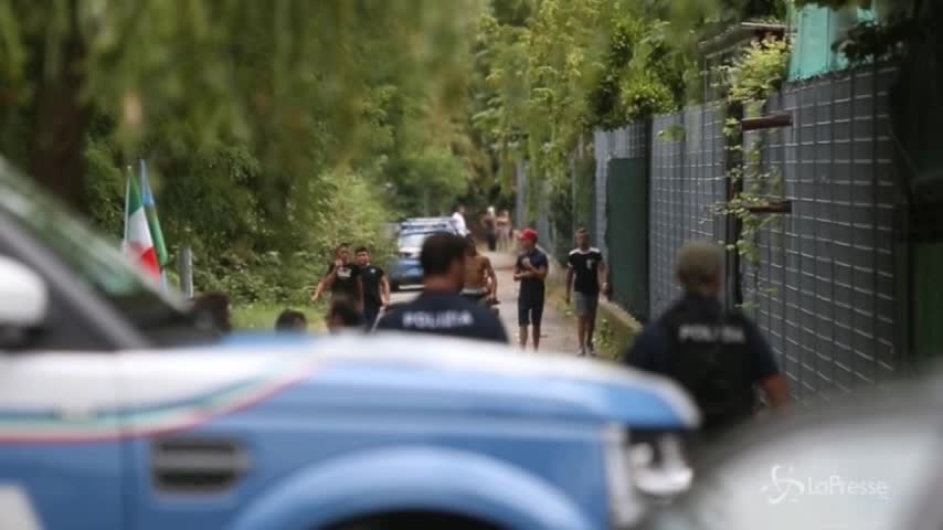 Milano, spari nel campo nomadi di via Chiesa Rossa: un ferito