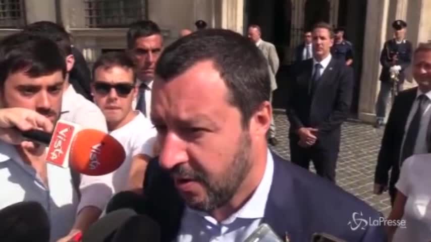 Migranti, Salvini: “Governo è compatto, agisce con una sola testa”