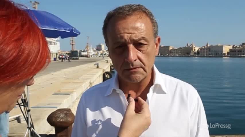 Migranti sulla Diciotti, sindaco di Trapani: “Chi ha commesso reati va perseguito”