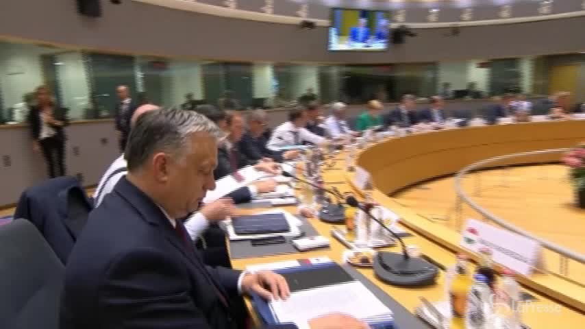 Ue taglia crescita dell’Italia