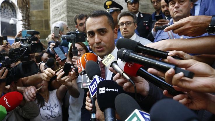 di maio chiusura negozi festivi tap