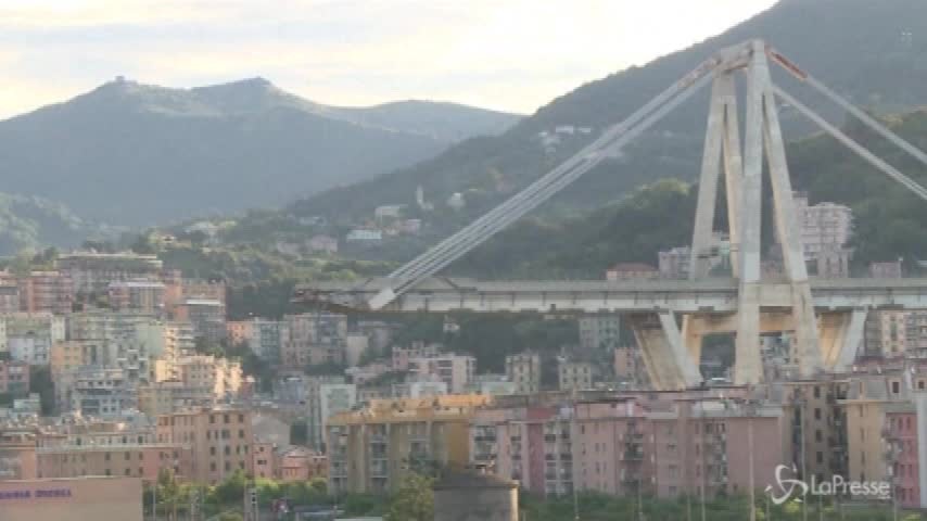 Genova: pm frena sull’abbattimento dei monconi del ponte