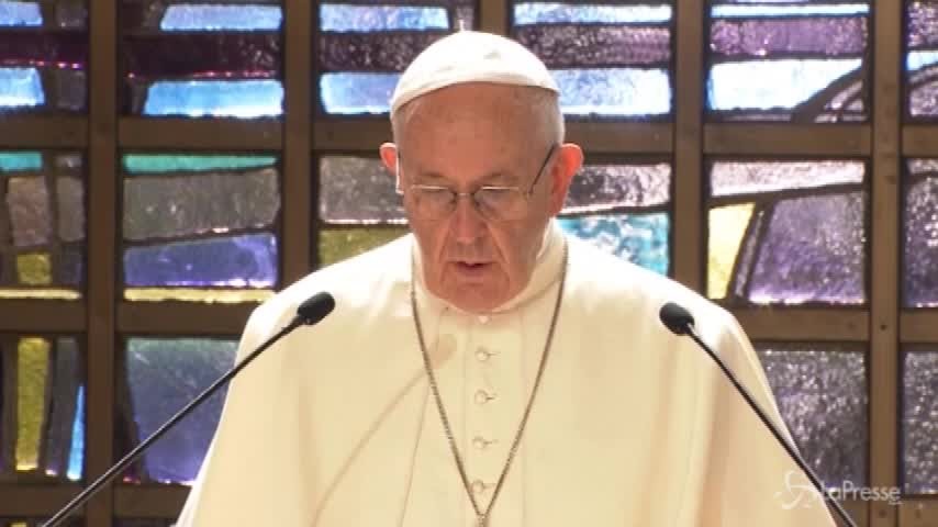Il Papa in Irlanda incontrerà vittime abusi