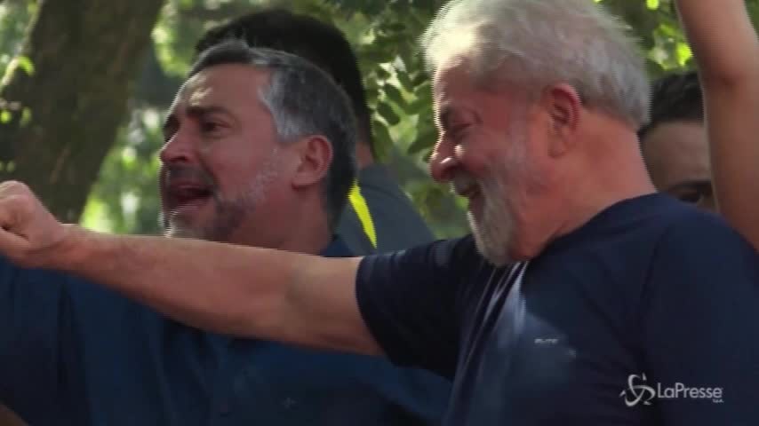 Brasile, Lula non potrà correre alle presidenziali