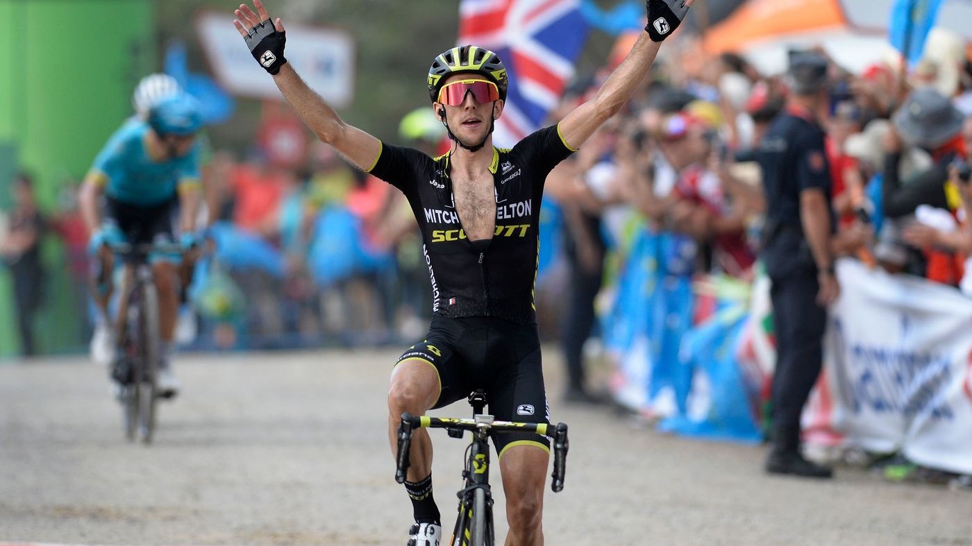 Ciclismo, tappa e maglia per Simon Yates alla Vuelta