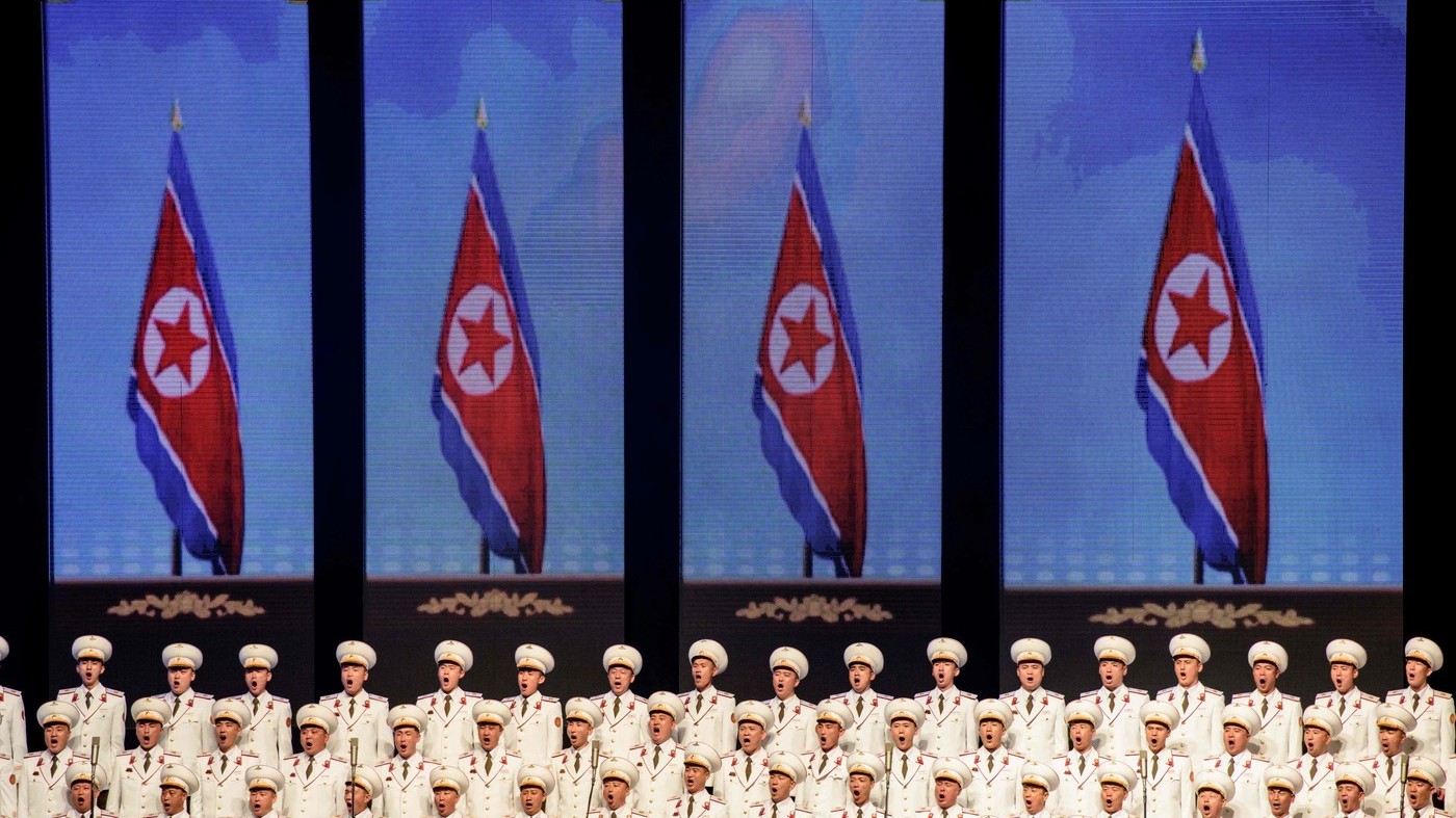 Nord Corea, parata per i 70 anni senza i missili balistici