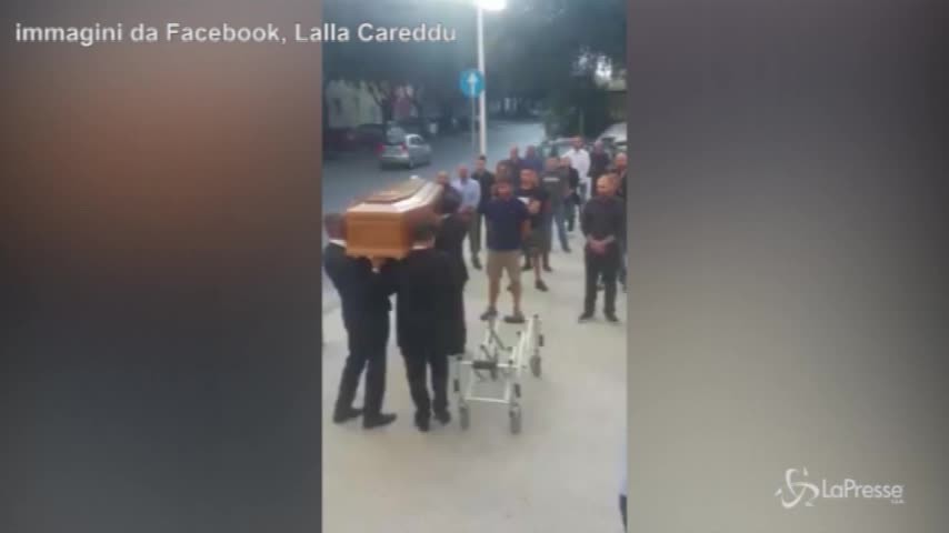 Funerale fascista a Sassari, il video-denuncia della consigliera comunale