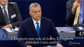 Orban sfida l’Europa: “Non accettiamo ricatti, non saremo Paese di migranti”