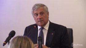 Ue, Tajani: “Berlusconi dovrebbe candidarsi alle europee. Magari al Sud”