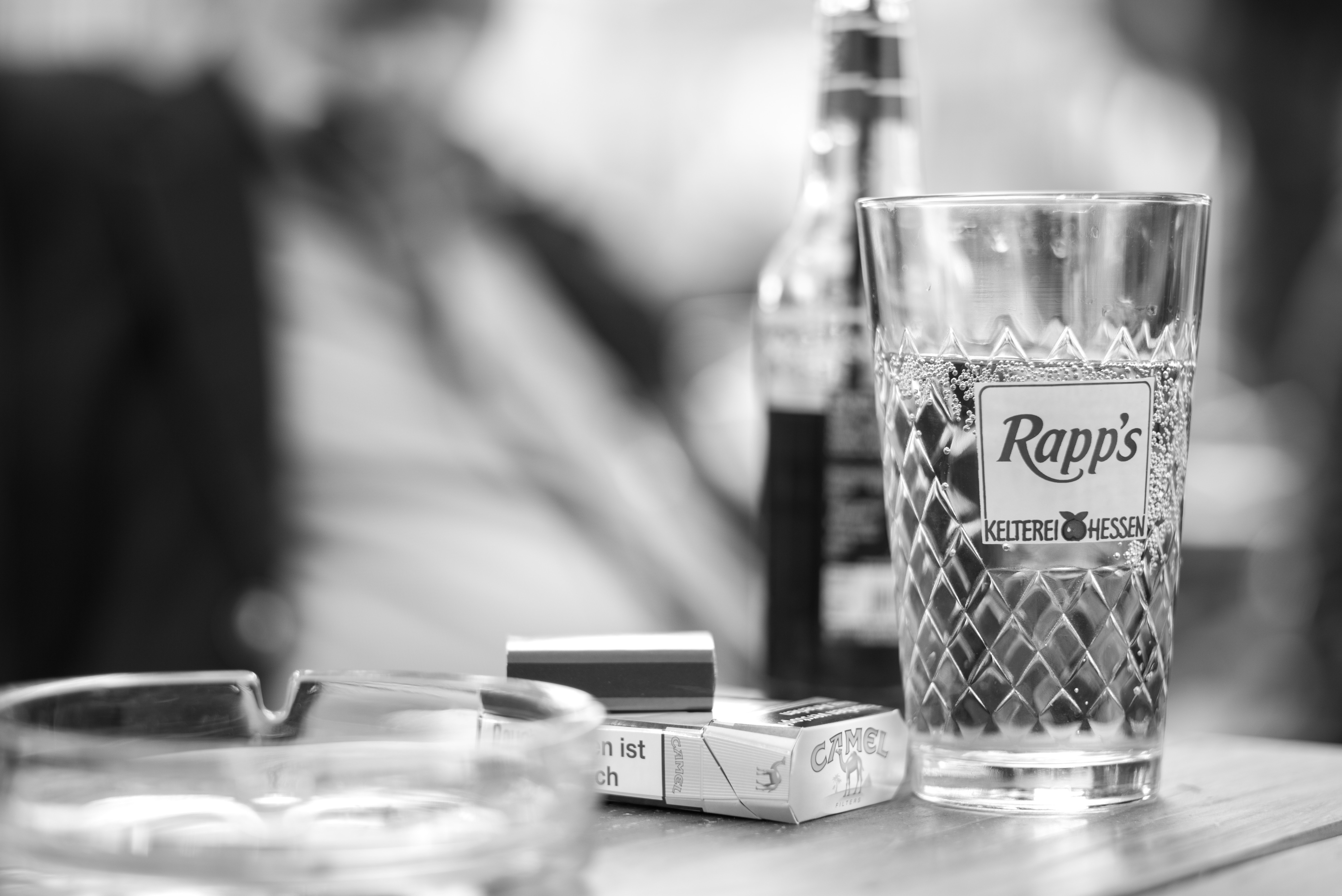 Fumo e alcol i peggiori nemici degli uomini. E vanno troppo poco dal medico