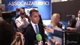 Manovra, Di Maio: “Il governo prende un paio di forbici e taglia gli sprechi”