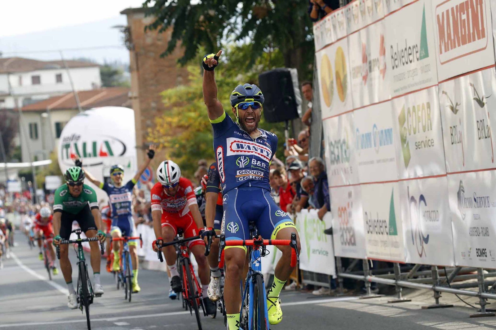 Ciclismo, Bardet, Landa e Moscon lottano per Giro della Toscana e Coppa Sabatini