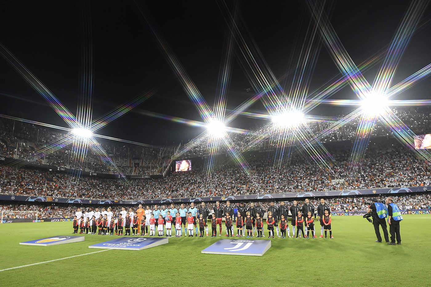 Champions League, Valencia-Juventus 0-2 | Il fotoracconto