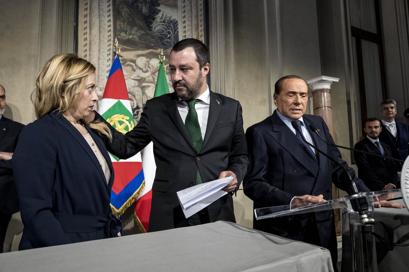 Centrodestra, è di nuovo intesa. Ma il Cav mette in difficoltà Salvini con M5s