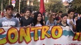Milano, studenti in piazza contro il razzismo