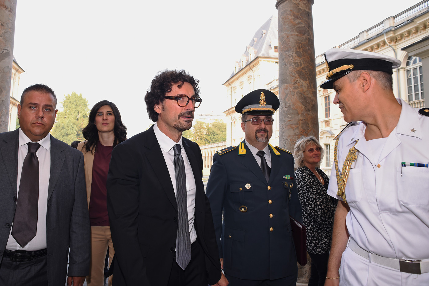 Olimpiadi 2026, Toninelli aiuta Appendino: “Torino da sola”. Giorgetti: “Vicenda chiusa”