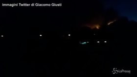 Incendio nel Pisano, in fiamme il monte Serra