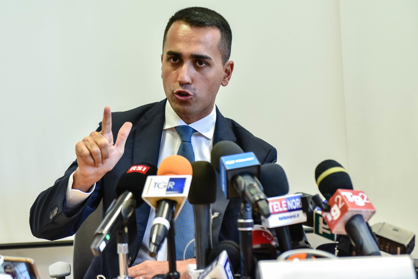 Dopo il caso Casalino, M5S va all’attacco: “L’ordine dei giornalisti va abolito”. Dura la replica Fnsi