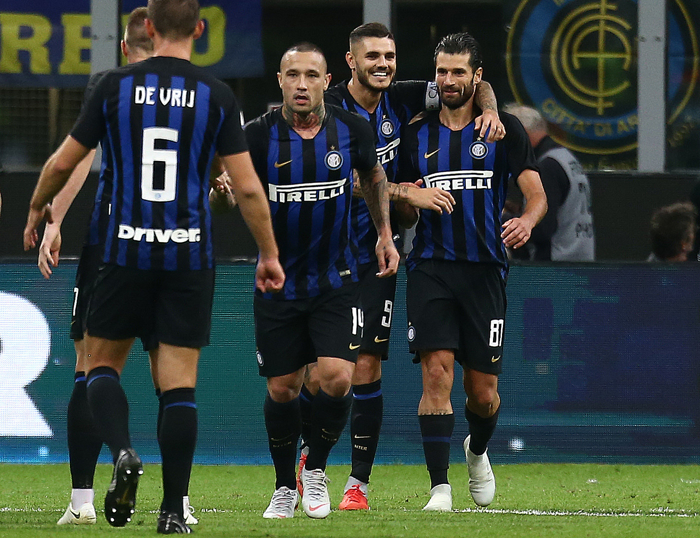 Icardi si sblocca con il Var, poi D’Ambrosio: Fiorentina stesa 2-1 a San Siro