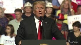 Trump: “Io e Kim ci siamo innamorati”