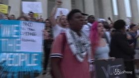 Washington, proteste davanti alla Corte Suprema dopo la conferma di Kavanaugh
