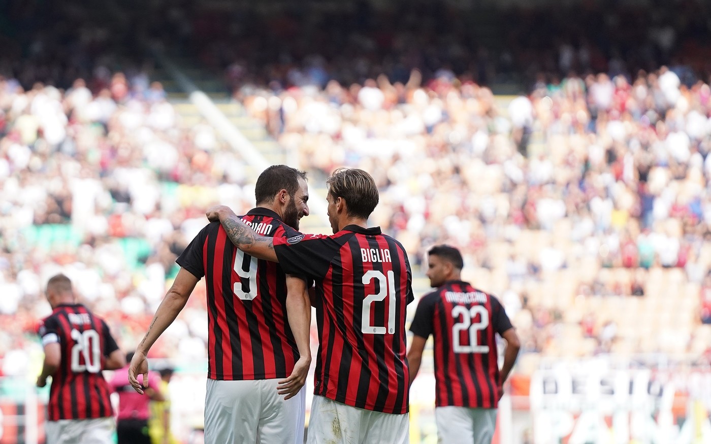 Serie A, Higuain-Bonaventura e Chievo da incubo: il Milan vince 3-1 a San Siro