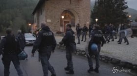 Claviere: sgomberata la chiesa dei migranti