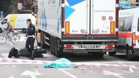 Incidente mortale a Milano: scontro fra moto e camion