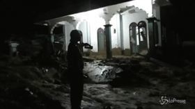 Indonesia, frane e alluvioni uccidono decine di persone