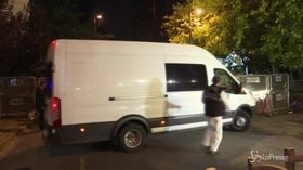 Khashoggi, la scientifica lascia il consolato saudita a Istanbul