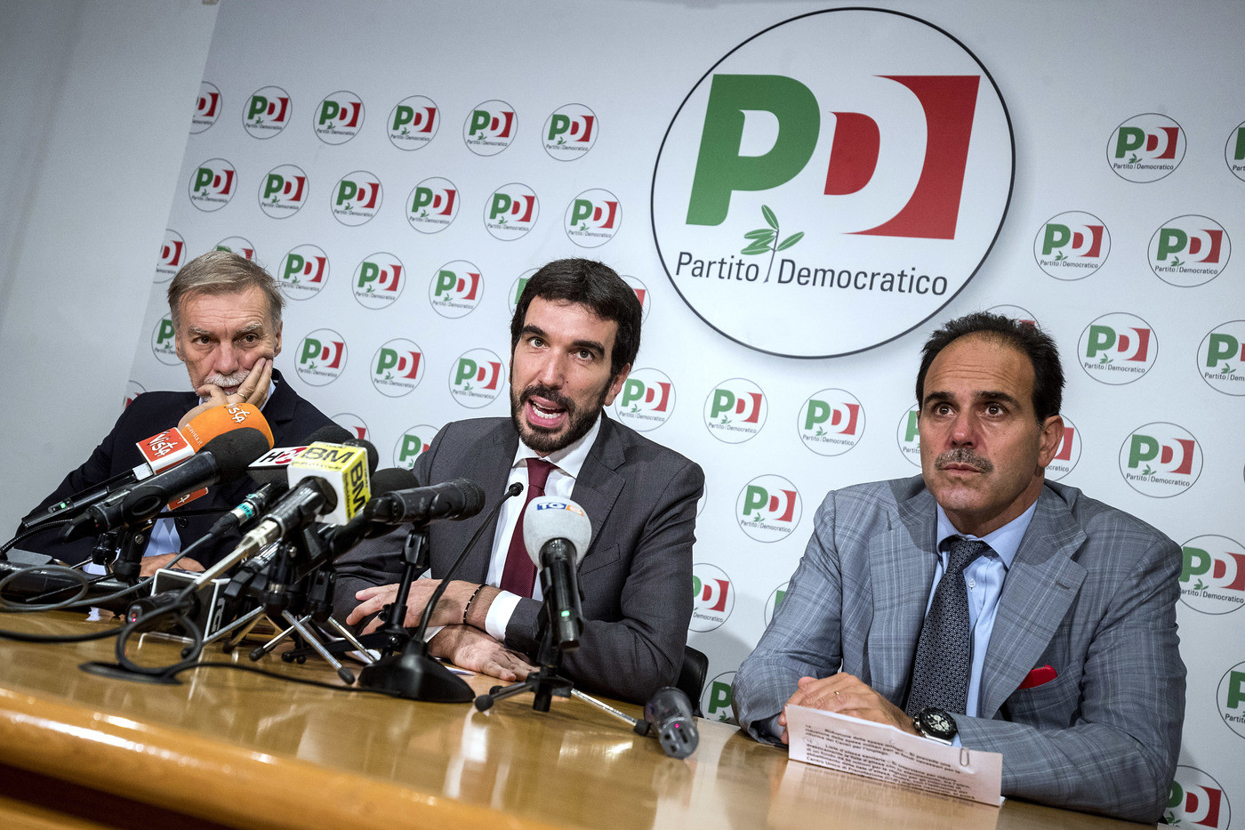 La manovra scontenta tutti. Pd pronto a scendere in piazza contro il Governo