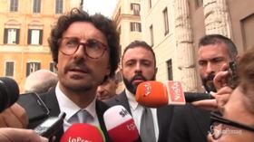 Strada dei parchi, Toninelli: “Non possiamo chiudere le autostrade”