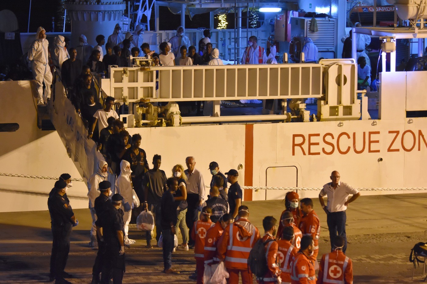 Taranto, gli è stato negato l’asilo politico: si uccide un ventiduenne del Gambia