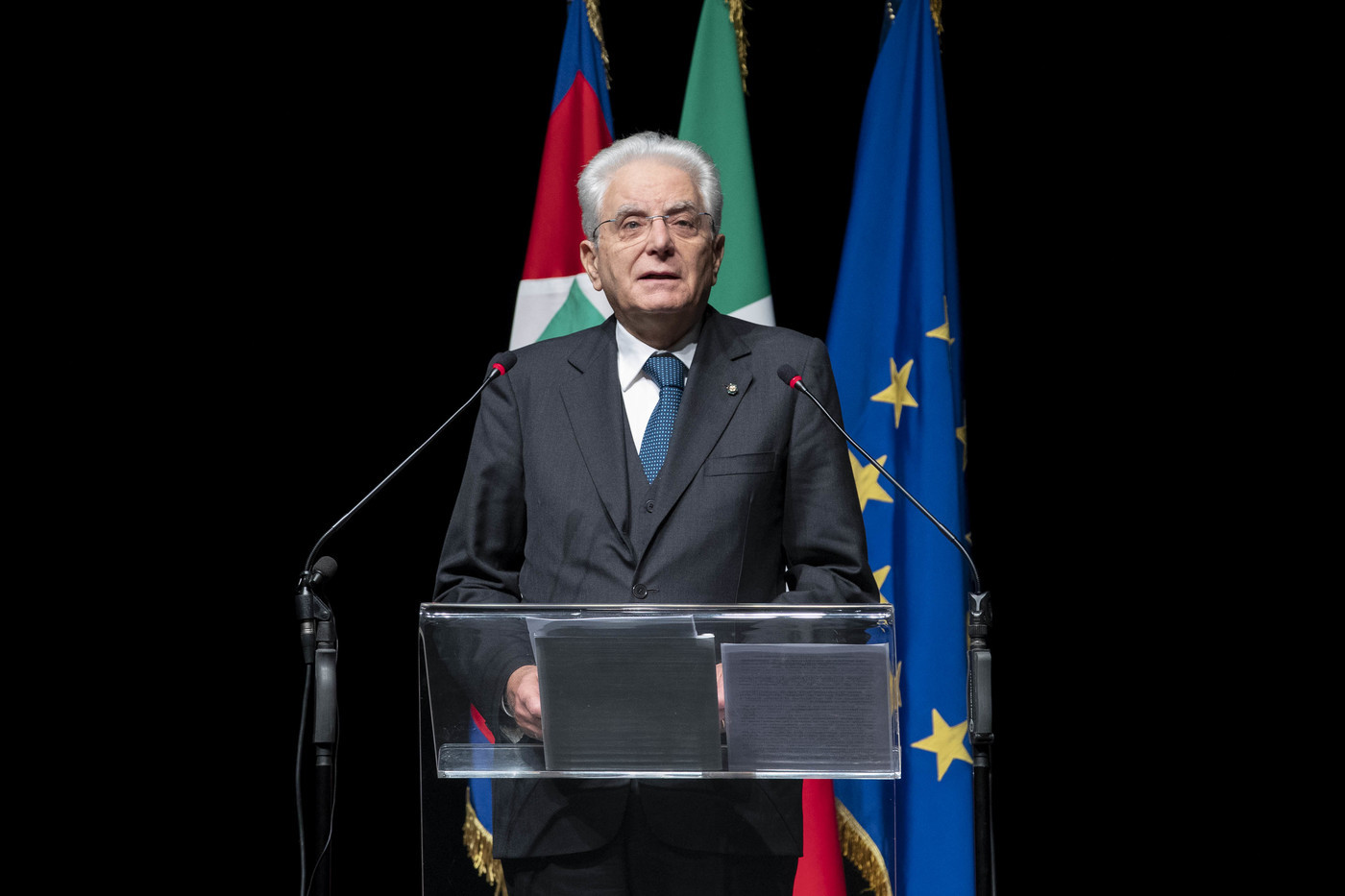Mattarella bacchetta la politica e cita Calamandrei: “Serve responsabilità”