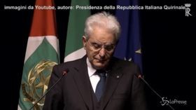 Mattarella ricorda Gronchi: “Distinse i valori patriottici dai vuoti rigurgiti nazionalistici”