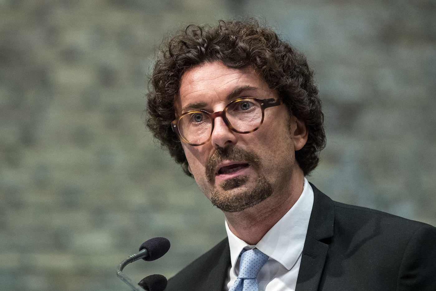 A24-A25, Mit: “Standard sicurezza inadeguati, limitare il traffico”