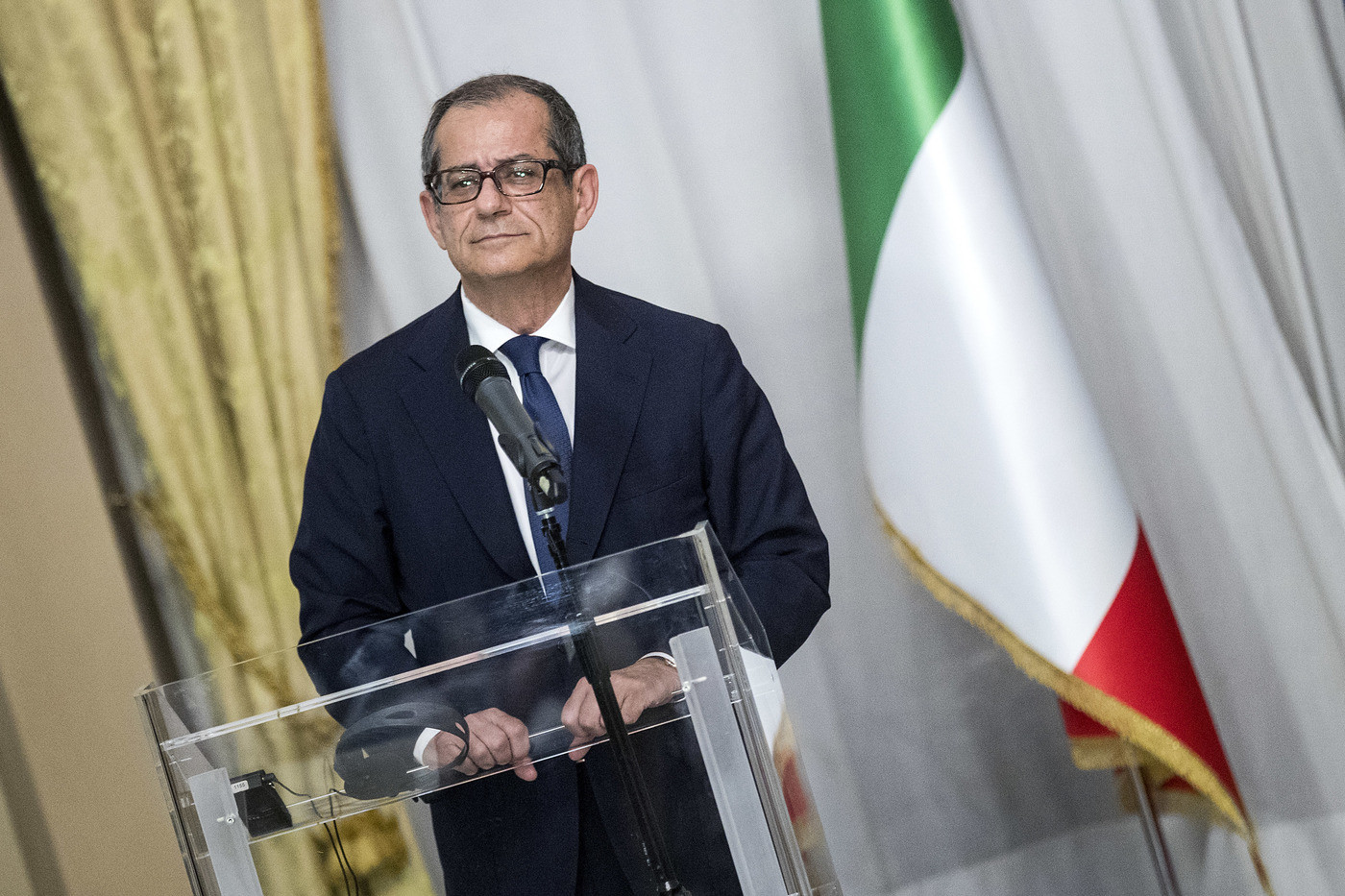 Manovra, Ue: “Deviazioni Italia senza precedenti nella storia”. Tria: “Si apre dialogo”