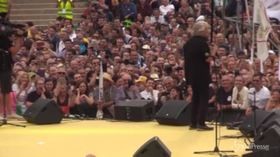 Grillo: “Togliamo poteri al capo dello Stato”
