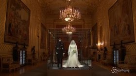 Abito e velo: in mostra il look da sposa di Meghan