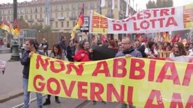 Sciopero, a Torino in piazza anche le maestre precarie