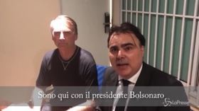 Bolsonaro risponde a Salvini: “Se vinco vi regalo Battisti”