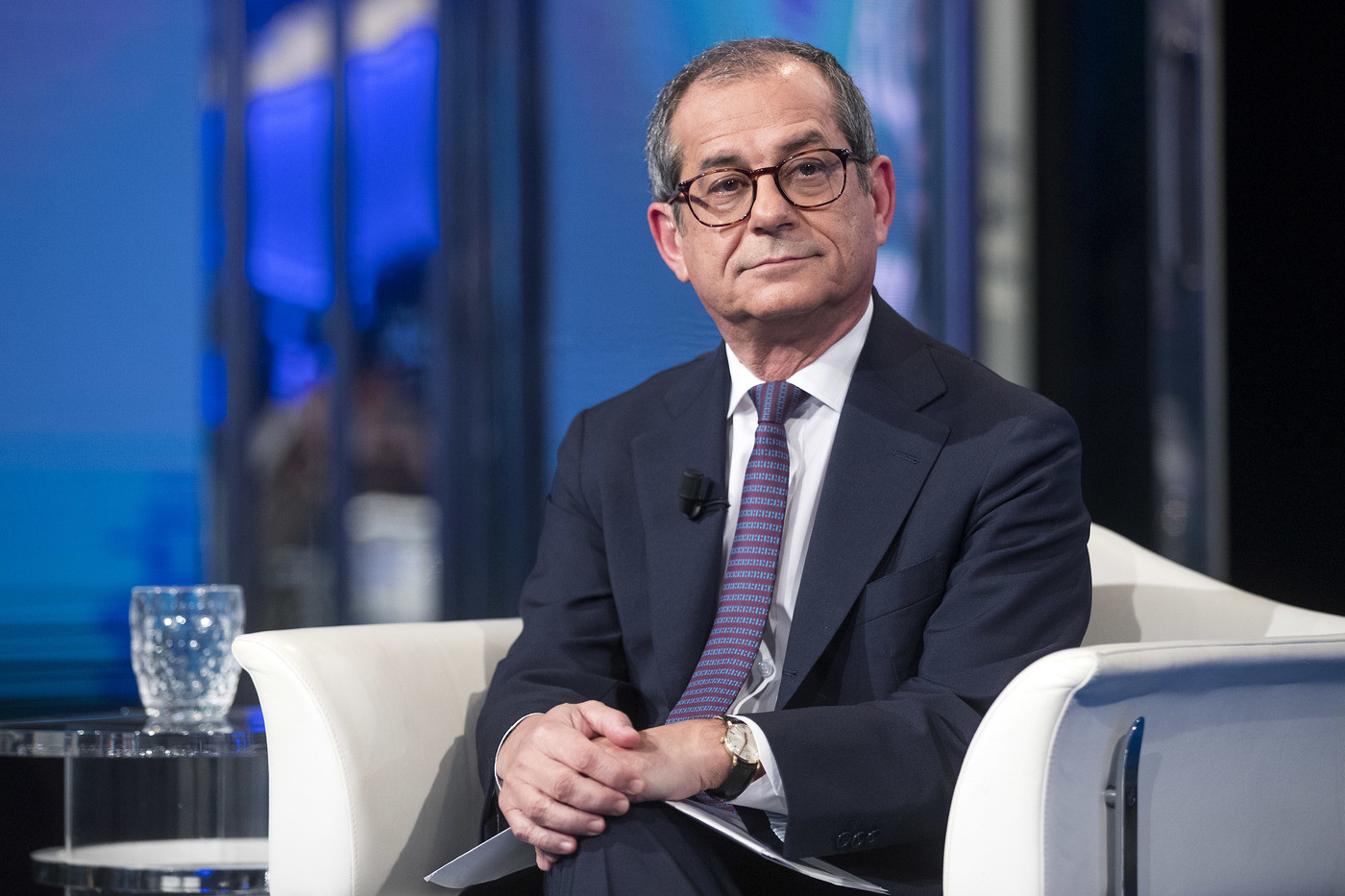 Manovra, Tria difende Draghi sullo spread: “A questo livello è dannoso”