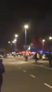 Si schianta l’elicottero del presidente del Leicester: le fiamme fuori dallo stadio