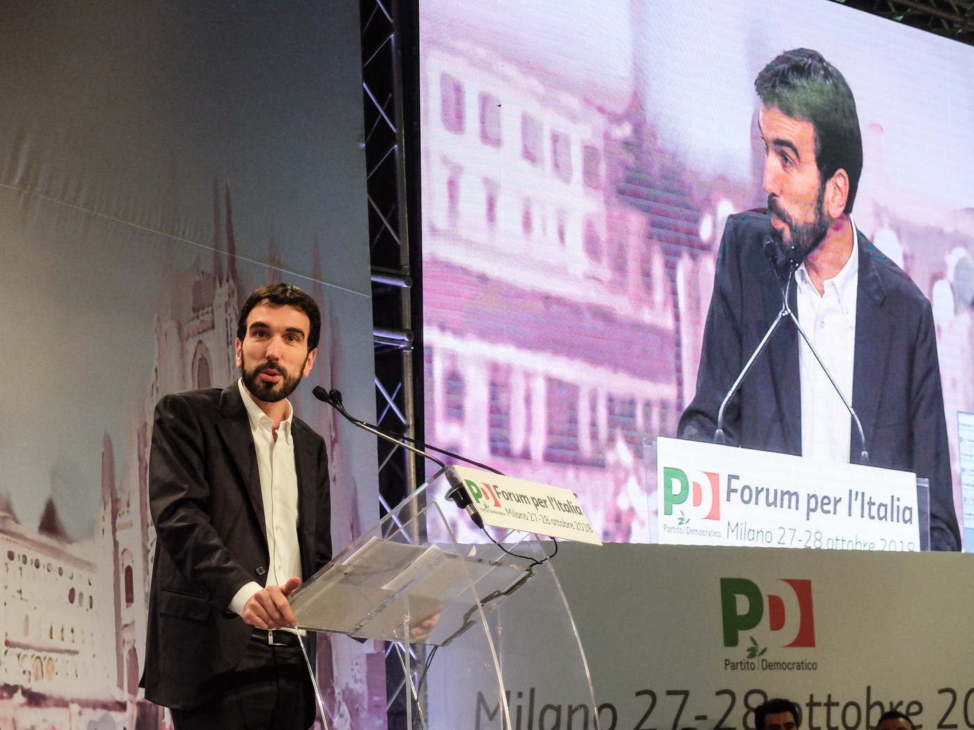 Pd, Martina lancia Congresso ed apre ad alleanza per europee